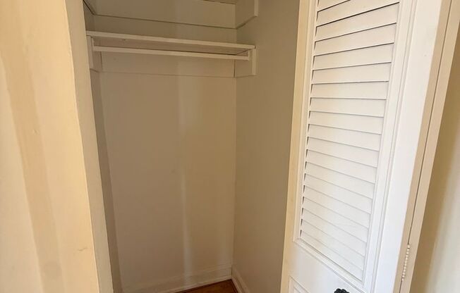 1 bed, 1 bath, 803 sqft, $2,450, Unit Royal York 1106