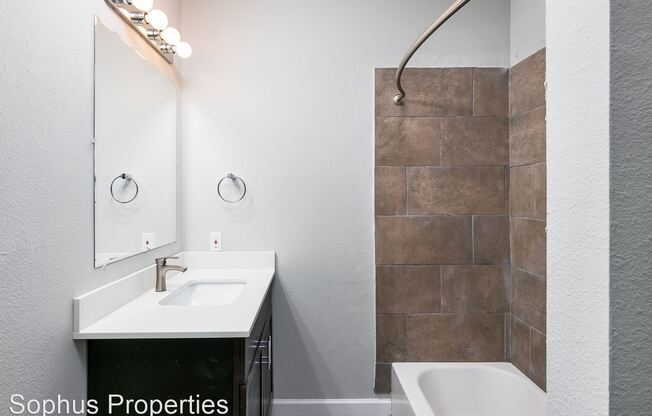 503 W. Kings Hwy