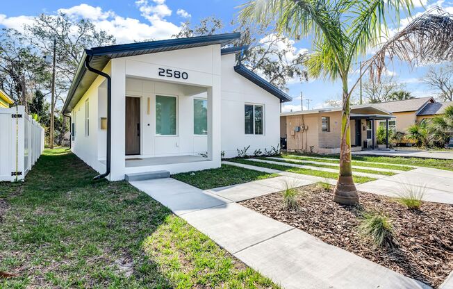 Brand New Construction 3bedroom/2bathroom Home Available Immediately in St Pete!