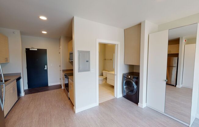 Studio, 1 bath, 330 sqft, $890, Unit 2530-430