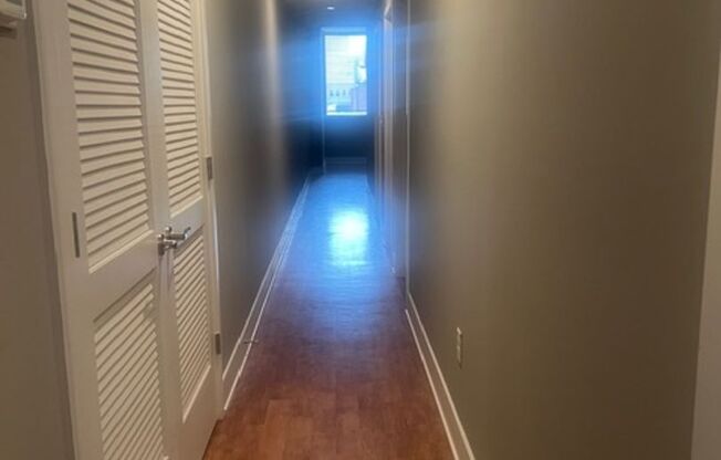 2 beds, 1 bath, 872 sqft, $1,495, Unit 313