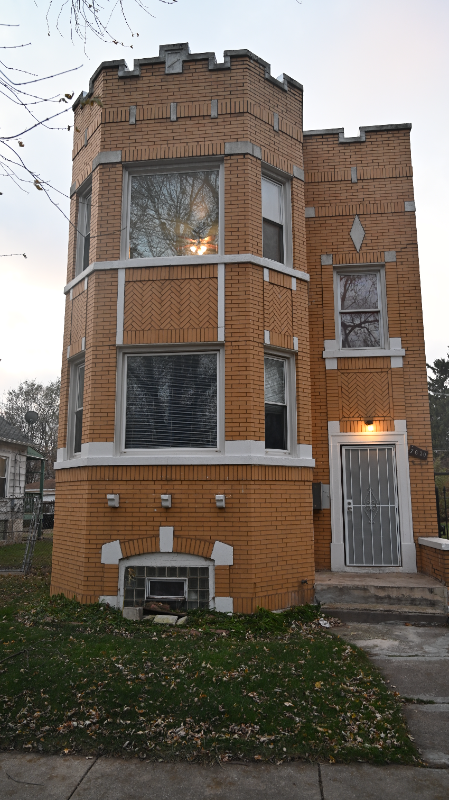 7630 S INGLESIDE AVELOOP