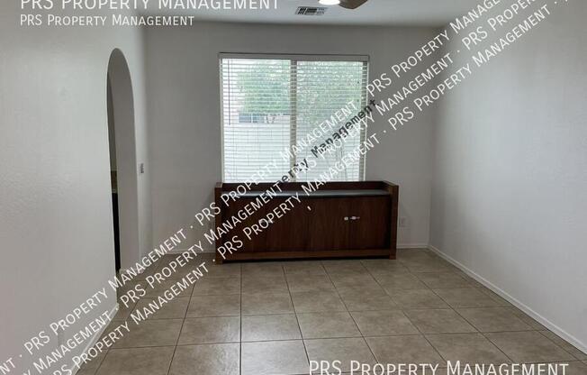 1719 E DUBOIS AVE