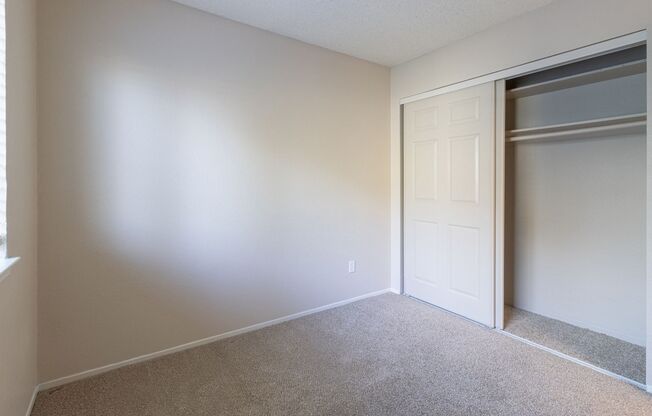 3 beds, 1.5 baths, 1,025 sqft, $2,275, Unit 490004