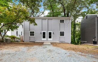 Newly Renovated 2 Bedroom, 1 Bath Duplex within walking Distance to UVA!