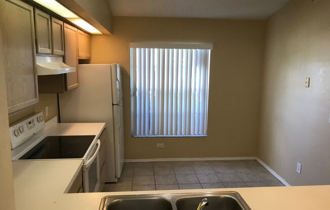 Don’t miss this beautiful 3-bedroom, 2-bath townhome in the desirable Island Cove Villas community!