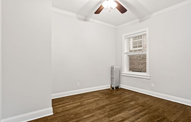 2 beds, 1 bath, 569 sqft, $2,250, Unit 6112-2E