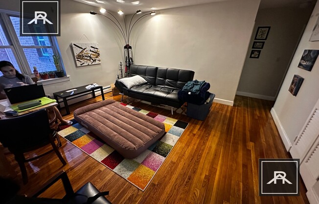 63 CHISWICK RD