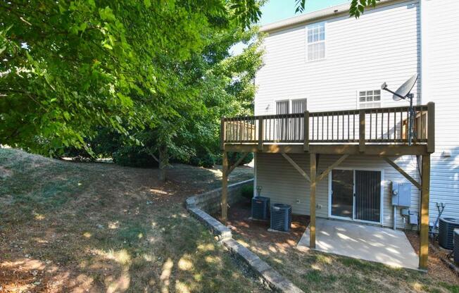 22 ACKLAND DR