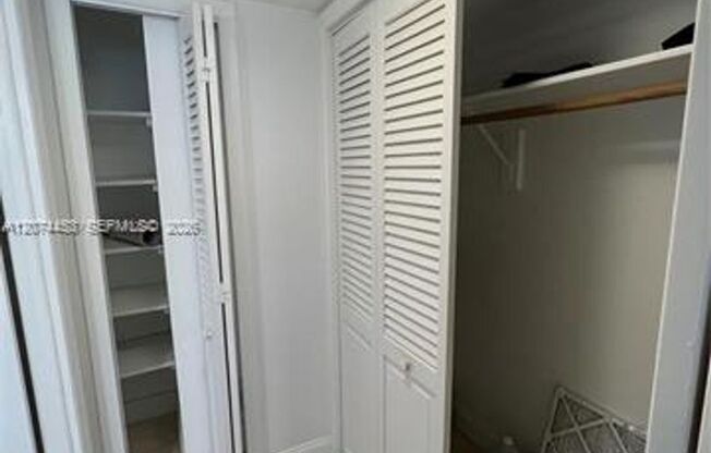 2 beds, 2 baths, $3,550, Unit # 423