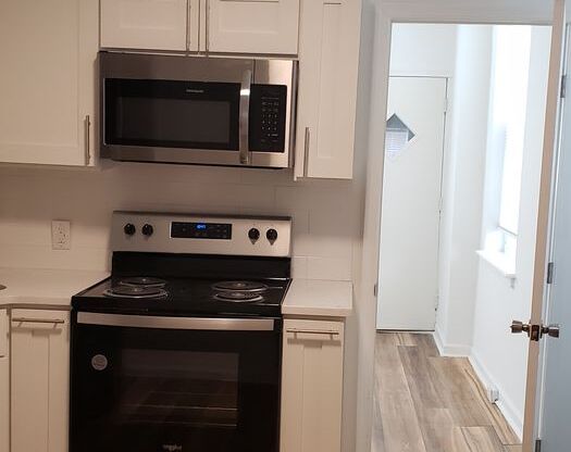 3 beds, 1 bath, $1,700