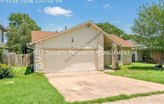 1112 YORK CASTLE DR