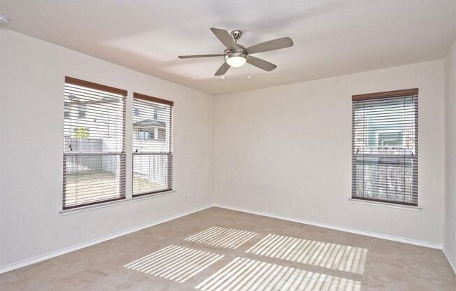 3 beds, 2 baths, $2,050