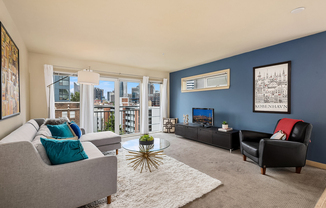 103 Bellevue Ave East APT 203