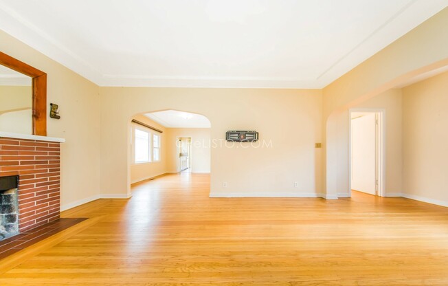 2762 BELLAIRE PL