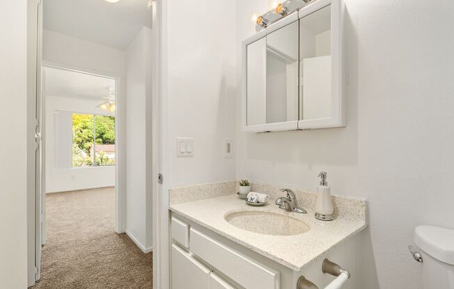 1 bed, 1 bath, 570 sqft, $1,850, Unit 20