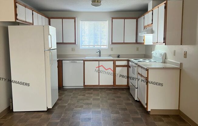 R294 Rivers Edge Apartments