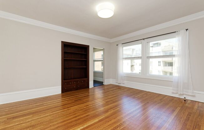 Studio, 1 bath, 500 sqft, $1,595, Unit 211
