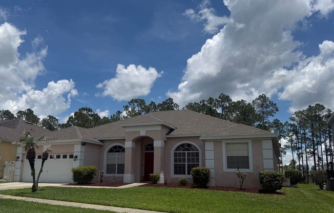 Beautiful Pool Home in Highlands Reserve Golf Community, Davenport