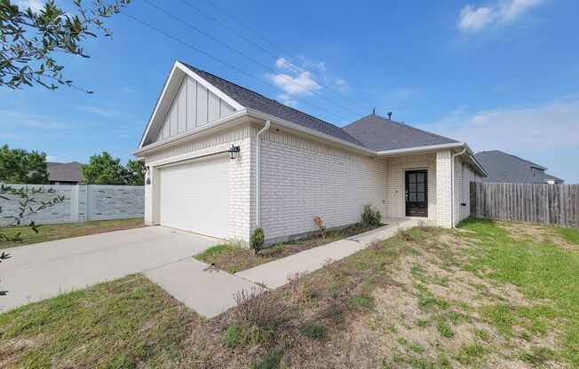 Cul De Sac Lot with no Side Neighbor for added privacy! Half Car Garage. Great standard features, including granite countertops in kitchen and all baths, 42 inch WHITE cabinets, Herringbone Designer Backsplash, Optional Kitchen Island for added Countertop