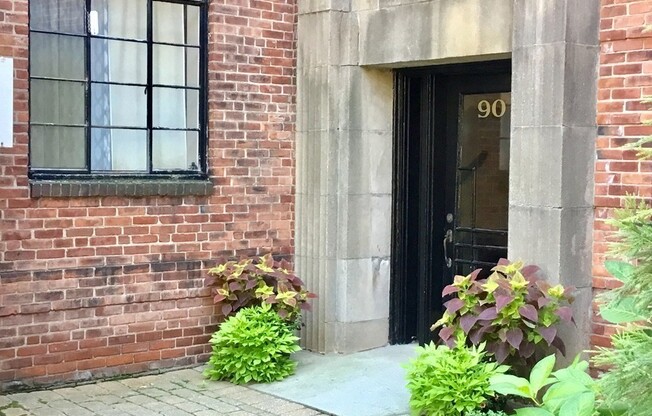 90 MARION ST