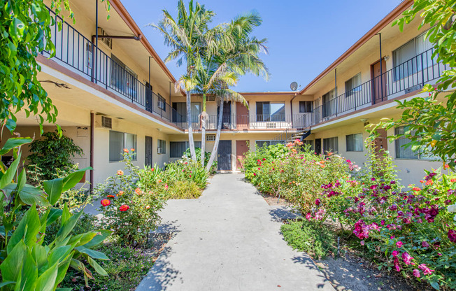 the pathway between the units of the courtyard at the resort