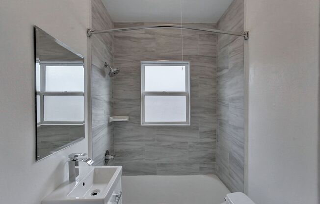 Studio, 1 bath, 235 sqft, $1,095, Unit 203