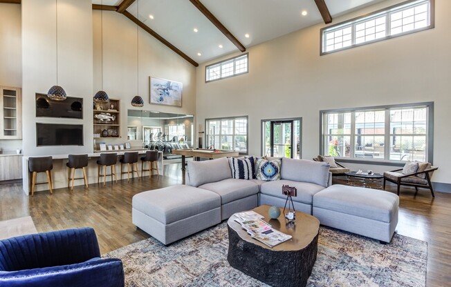 222 BACH CT