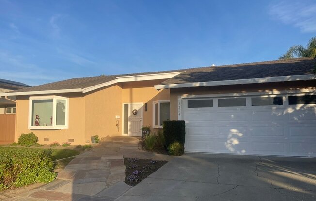 1204 WOODFLOWER