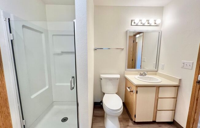 2 beds, 2 baths, 1,000 sqft, $1,675, Unit K-06
