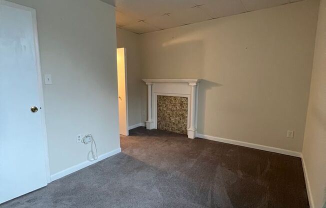 1 bed, 1 bath, 450 sqft, $1,295, Unit 304