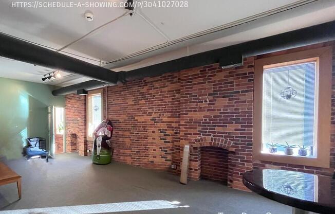 294 E LONG ST