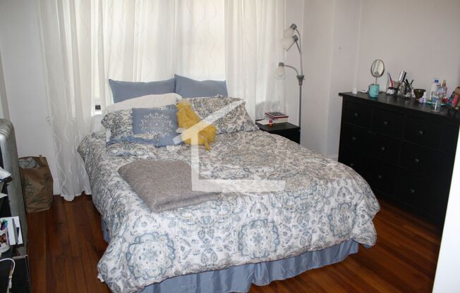 Great Deal for 9/1! 4-bed, 1-bath Apt Near Public Transportation