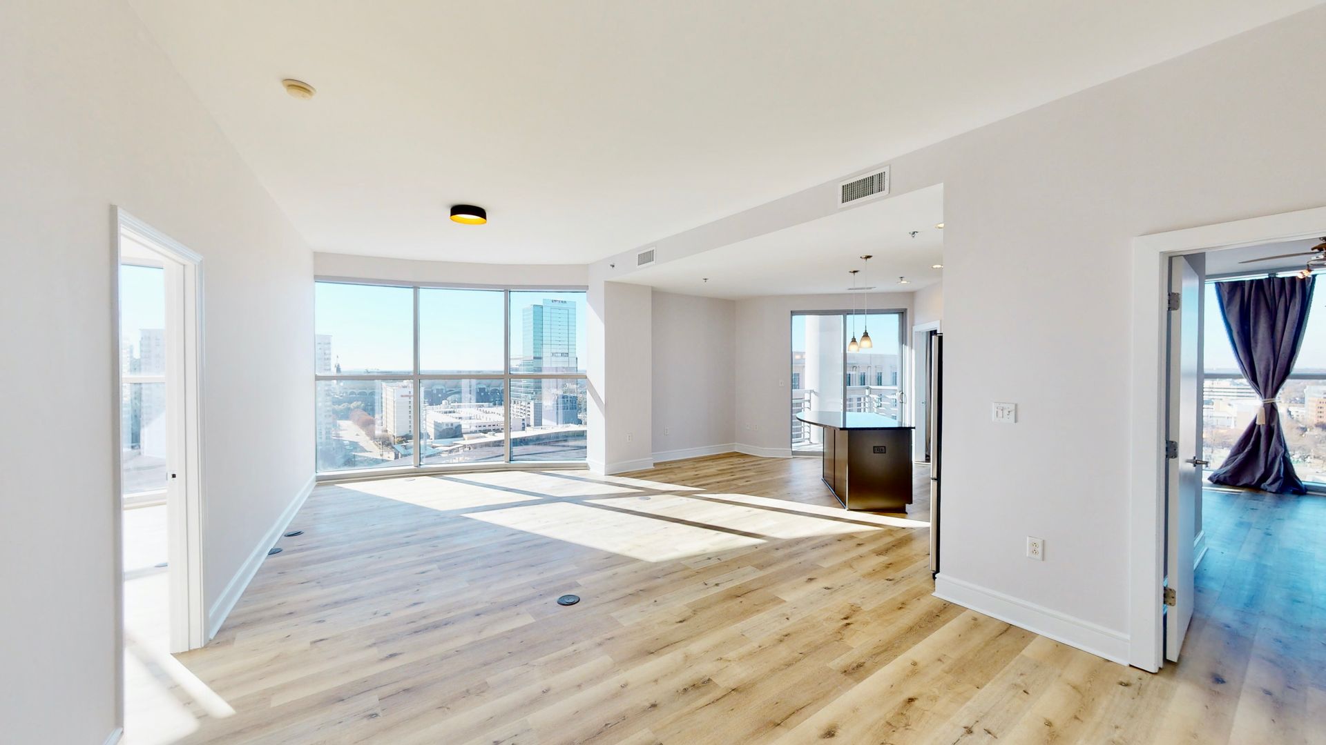 333 W Trade Street #1207