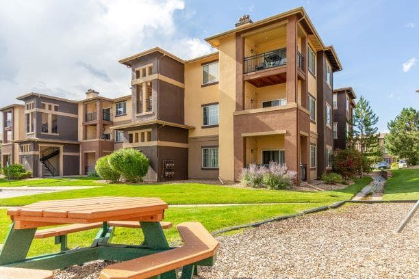 Exterior view of building at Echo Ridge Apartments, Castle Rock