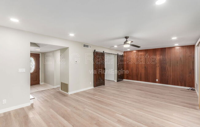 3037 S COUNTRY CLUB WAY