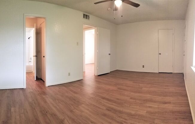 2 beds, 1 bath, $1,250