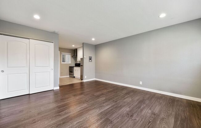 Elm Street Apartments