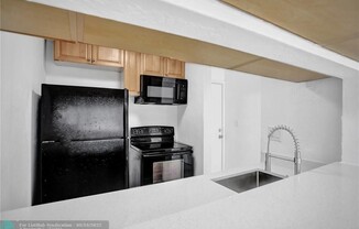 505 NE 30 ST