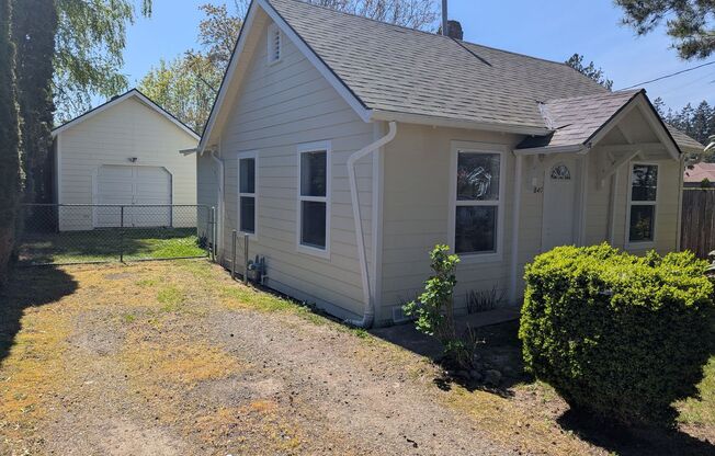 Cozy Single Level Home in Keizer ~ Marks 840