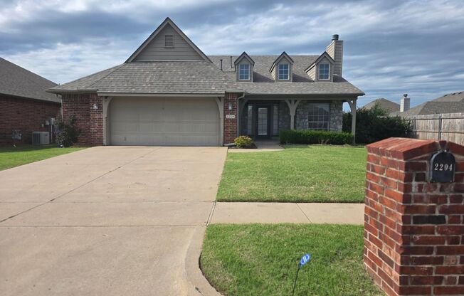 Come make this lovely 4 bedroom 2 bath, 2+ car garage in BA home!
