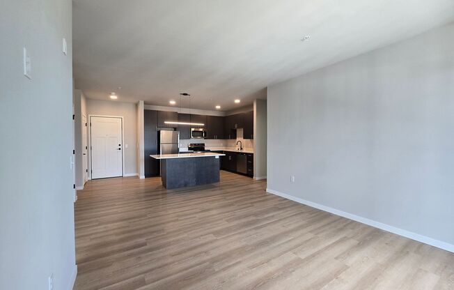 2 beds, 2 baths, 1,140 sqft, $2,110, Unit 8421-238