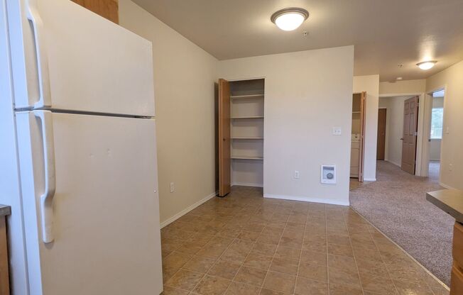 2 beds, 2 baths, 994 sqft, $1,395, Unit E106