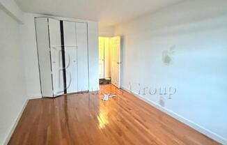 1 bed, 1 bath, $2,475, Unit 711