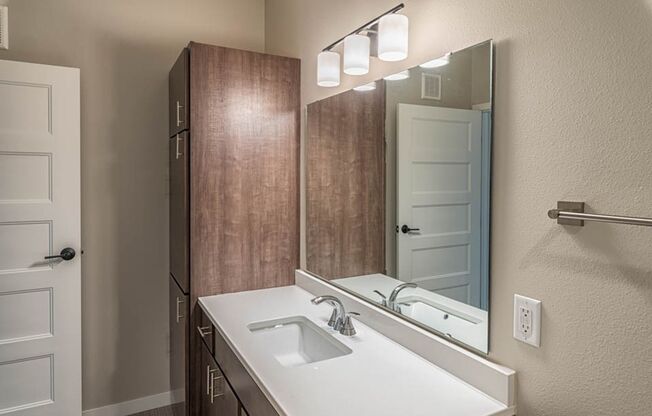 1 bed, 1 bath, 707 sqft, $1,220, Unit 110
