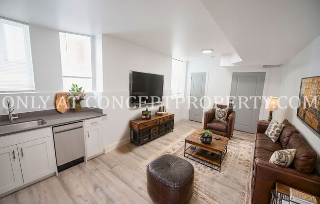 Beautifully Remodeled Apartment Home with Washer/Dryer in-Unit and Luxury Finishes!