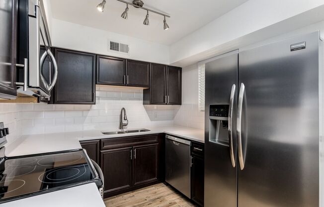 2 beds, 1 bath, 900 sqft, $1,699, Unit 3718 E Glenrosa Ave #3