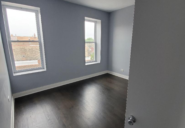 2200 W 19th St 2F