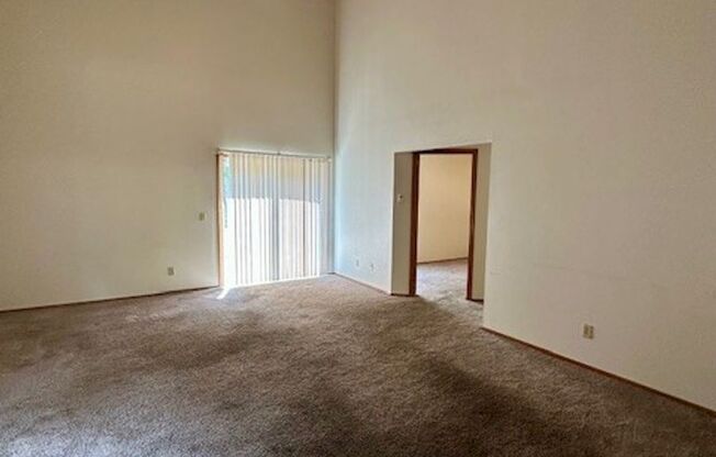 3 bed/2.5 bath in Metro West - Available NOW! Great Location!