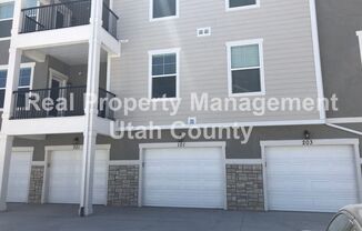 3 beds, 2 baths, $1,549